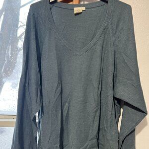 White Crow Blue/gray shirt